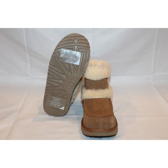 NIB UGG YOUTH 4 WOMEN'S 5.5-6 MINI SUEDE SHEARLING LINED BOOTS CHESTNUT - Picture 7 of 8